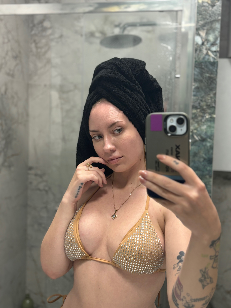 Nude girl KateV in Gorakhpur